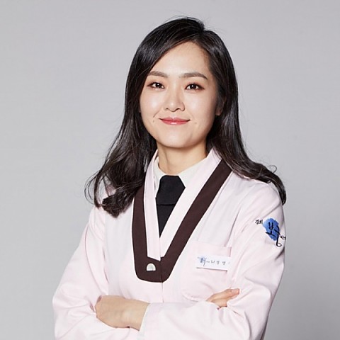 생리불순 증상 계속된다면? 다낭성난소증후군 의심해야 
